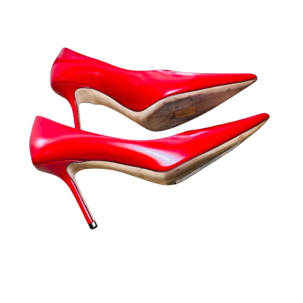 Pointed Toe Pump