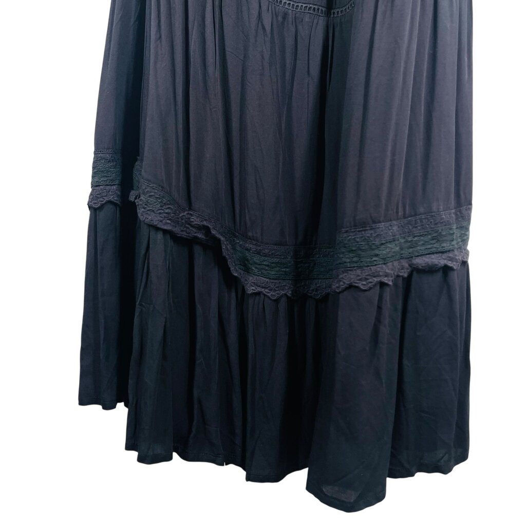 Tiered Lace Trim