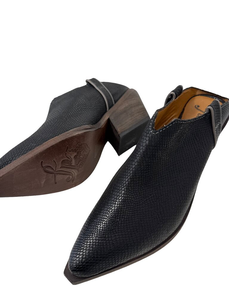 Cowboy Mules W/Heel