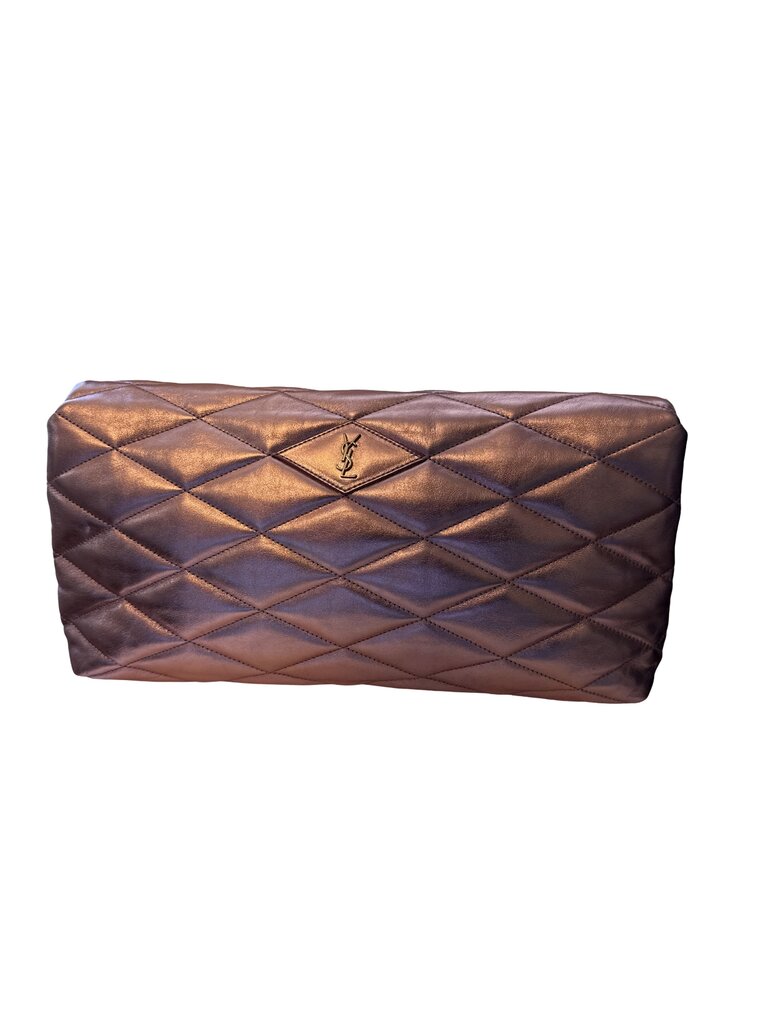 Puffer Clutch