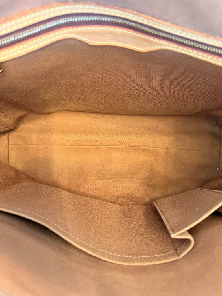 Monogram Abbesses Messenger