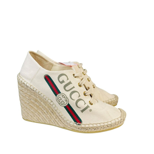 Canvas Wedge