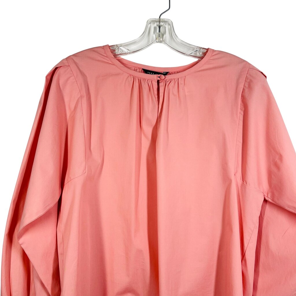 Poplin 1 Button Closure