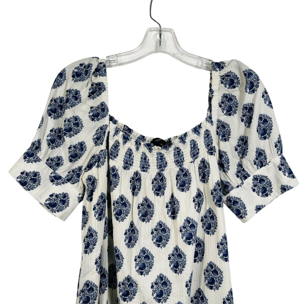 Floral Smocked Sq Nk