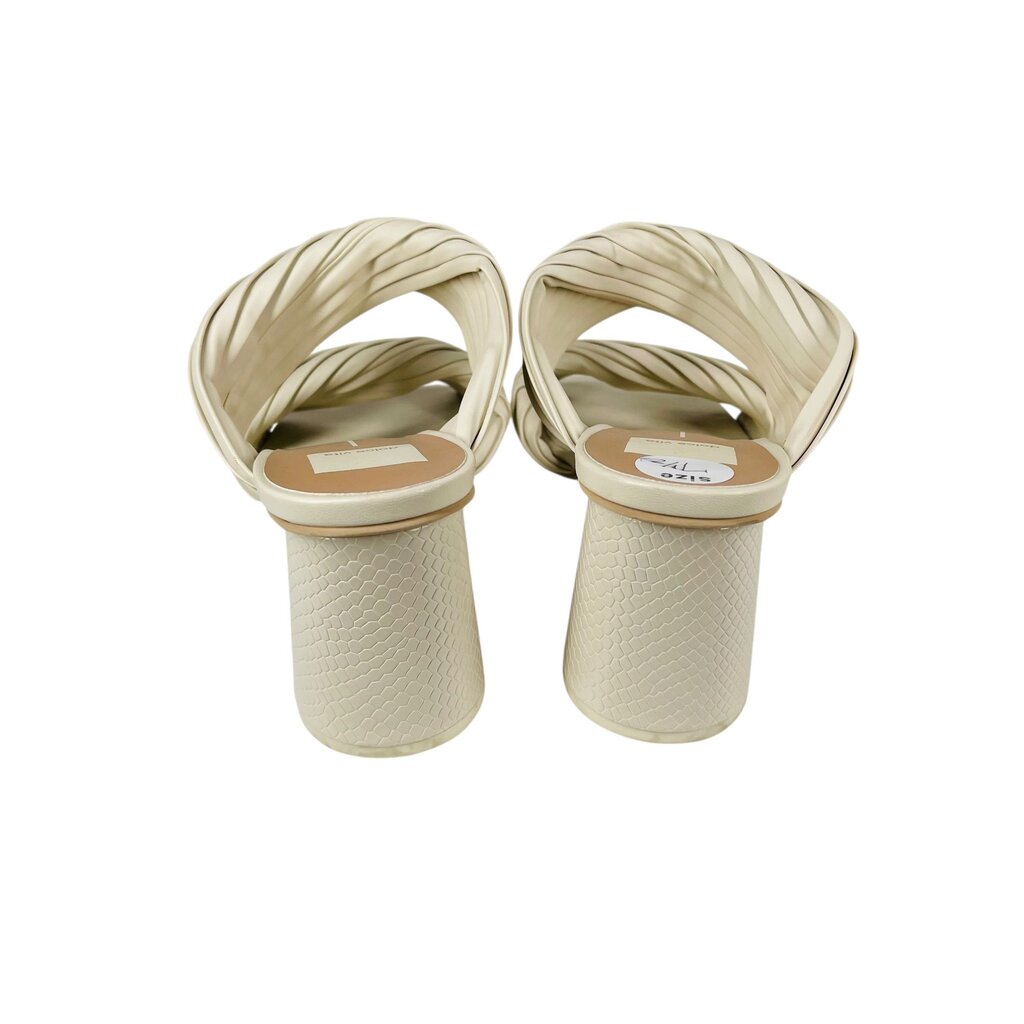 Slides W/Heel