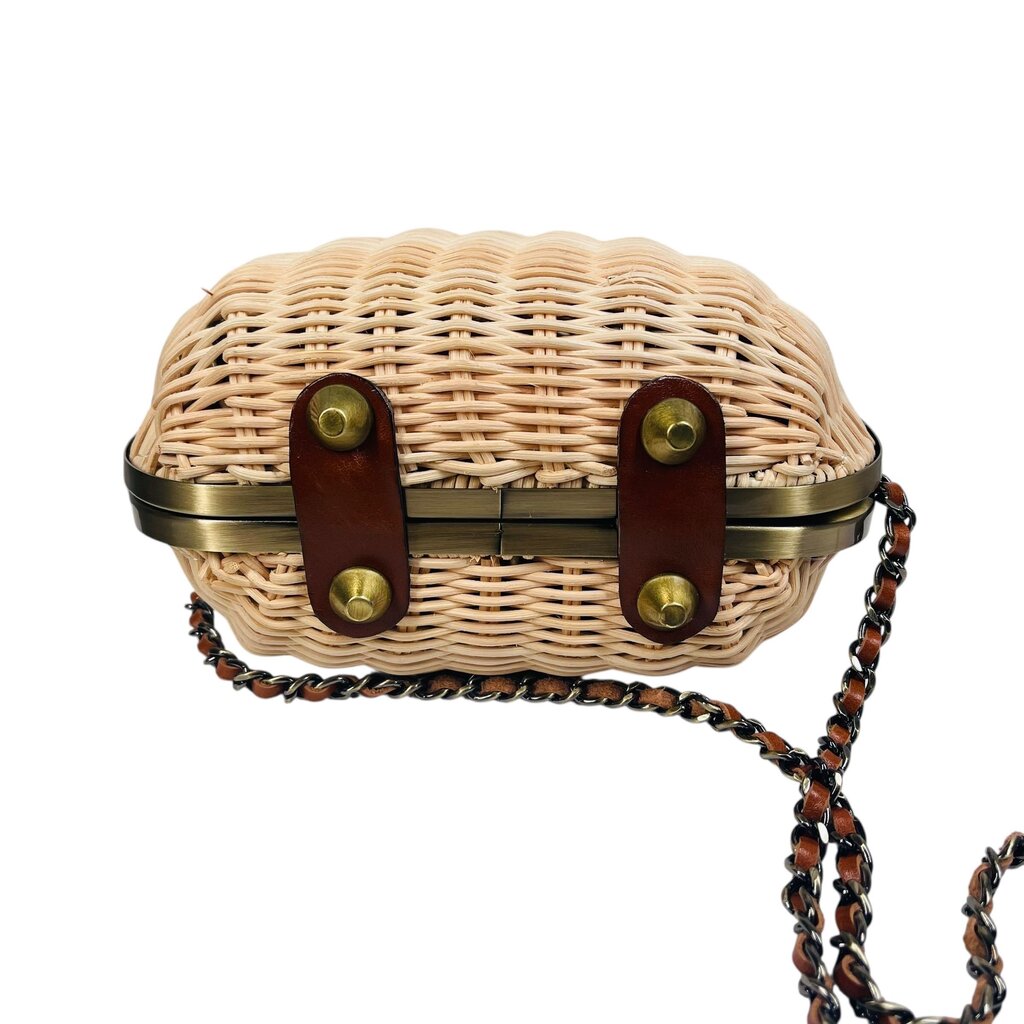 Small Straw Shoulder