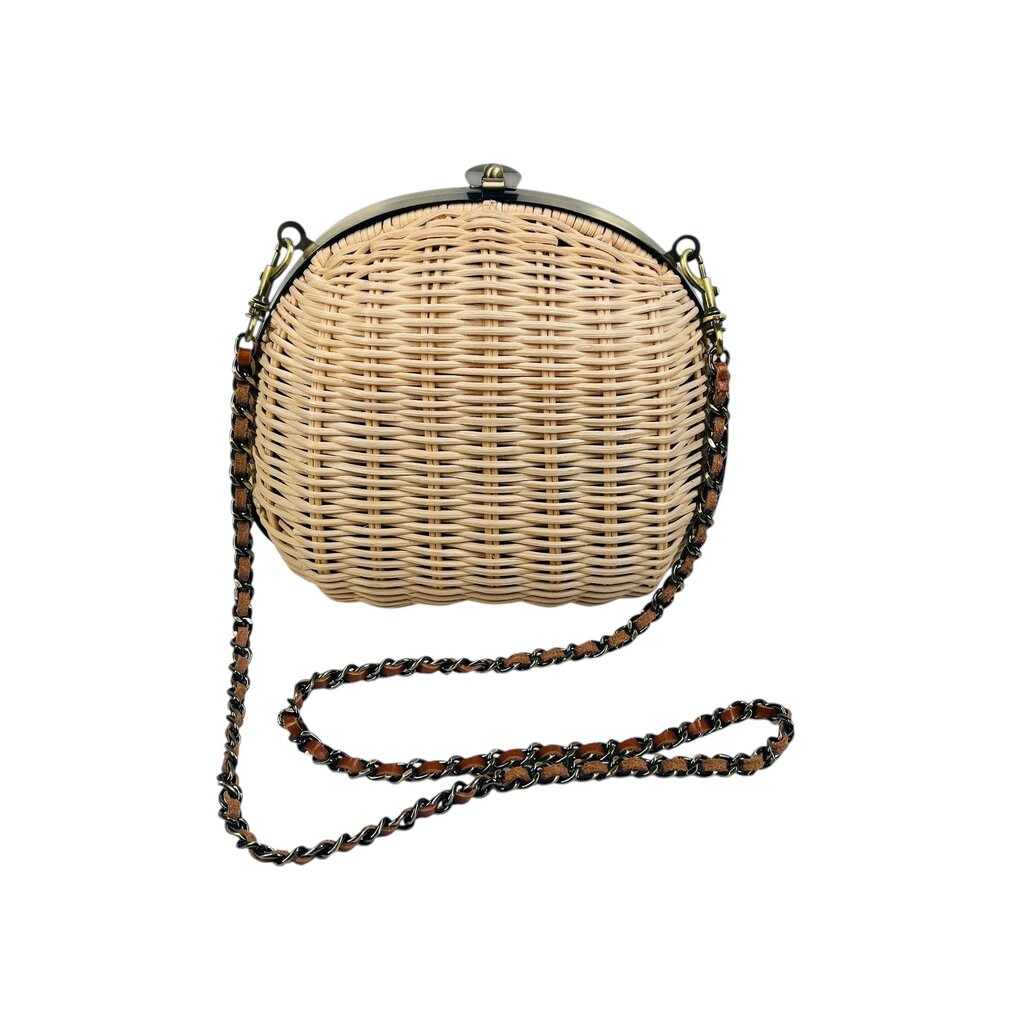 Small Straw Shoulder