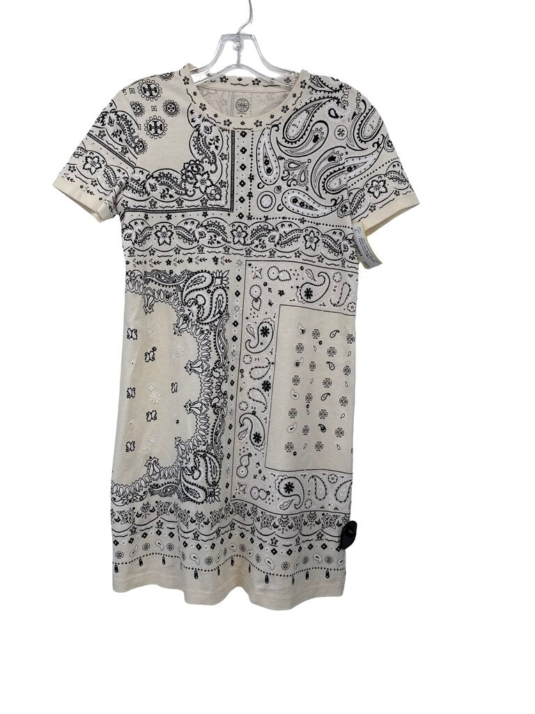 Pinwheel Paisley Print