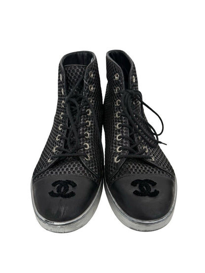 Hi Top Sneaker