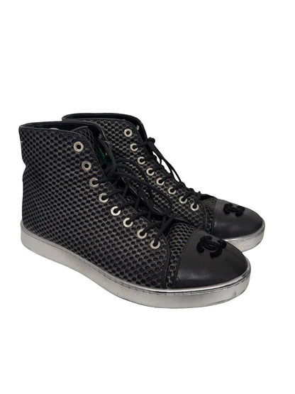 Hi Top Sneaker