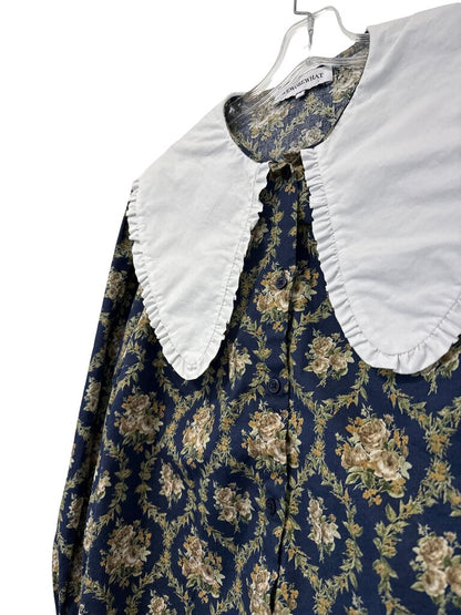 Floral W/Pilgrim Collar