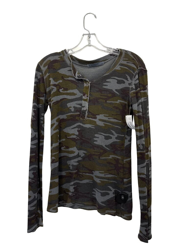 Camo Henley