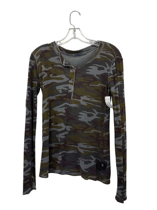 Camo Henley