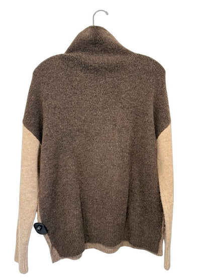 Color Blocked Hi Neck