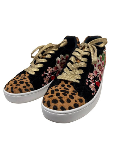 Animal/Floral Lace Up