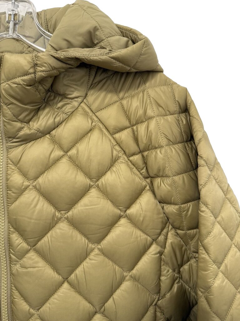 Quilted Zip Front NWT