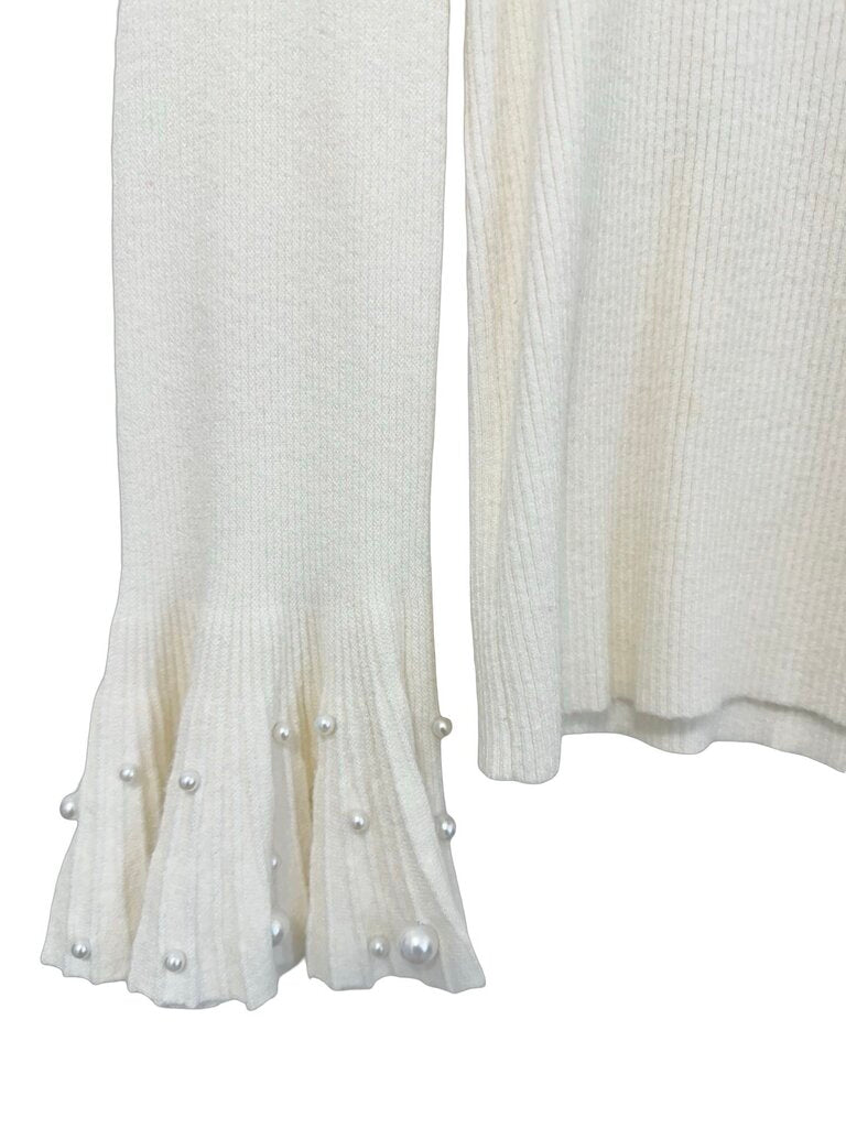 Ribbed Pearls on Cuff