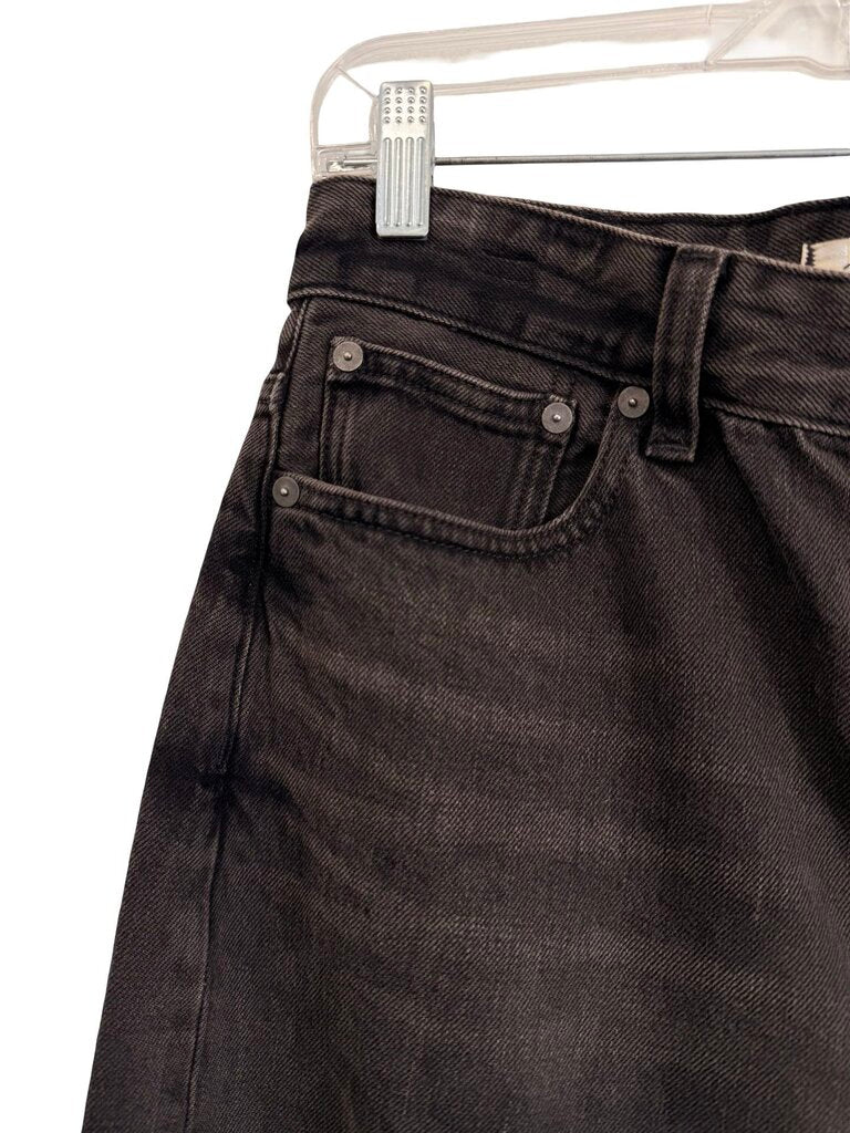 Button Front Barrel Leg