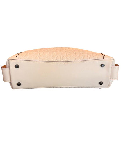 Edie Shoulder