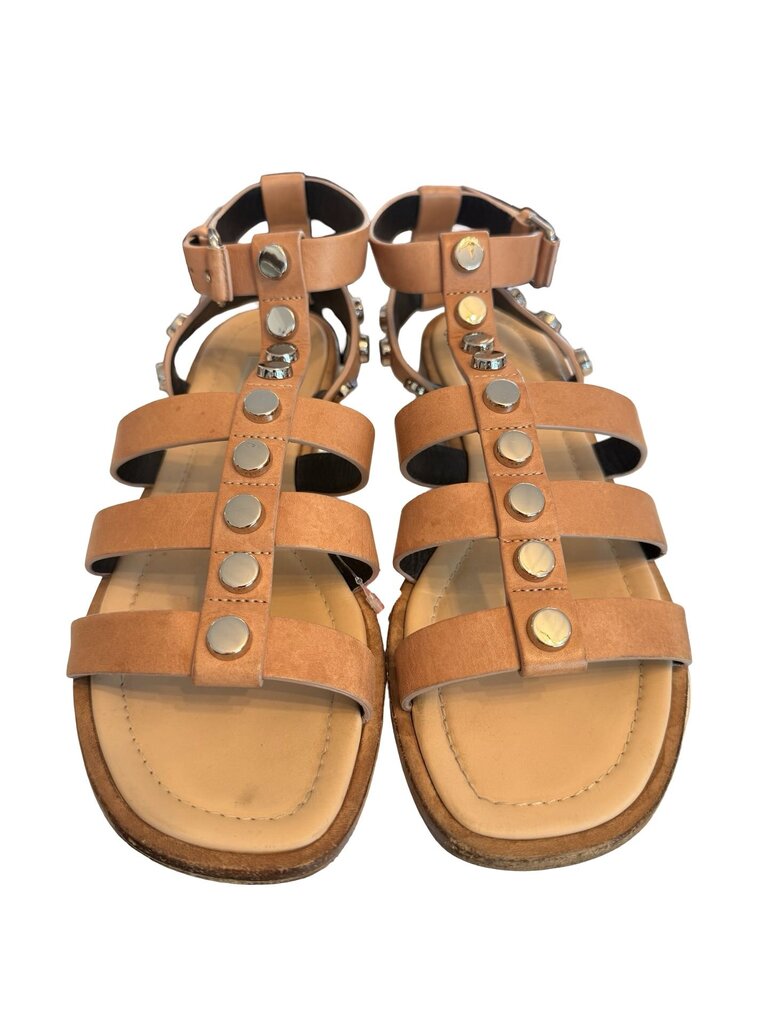 Flat Gladiator W/Studs