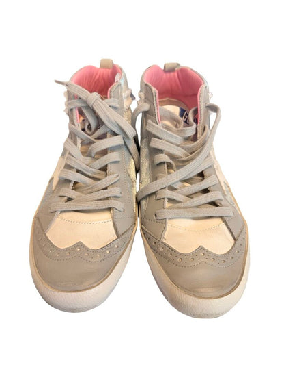 Mid Star Lace Up
