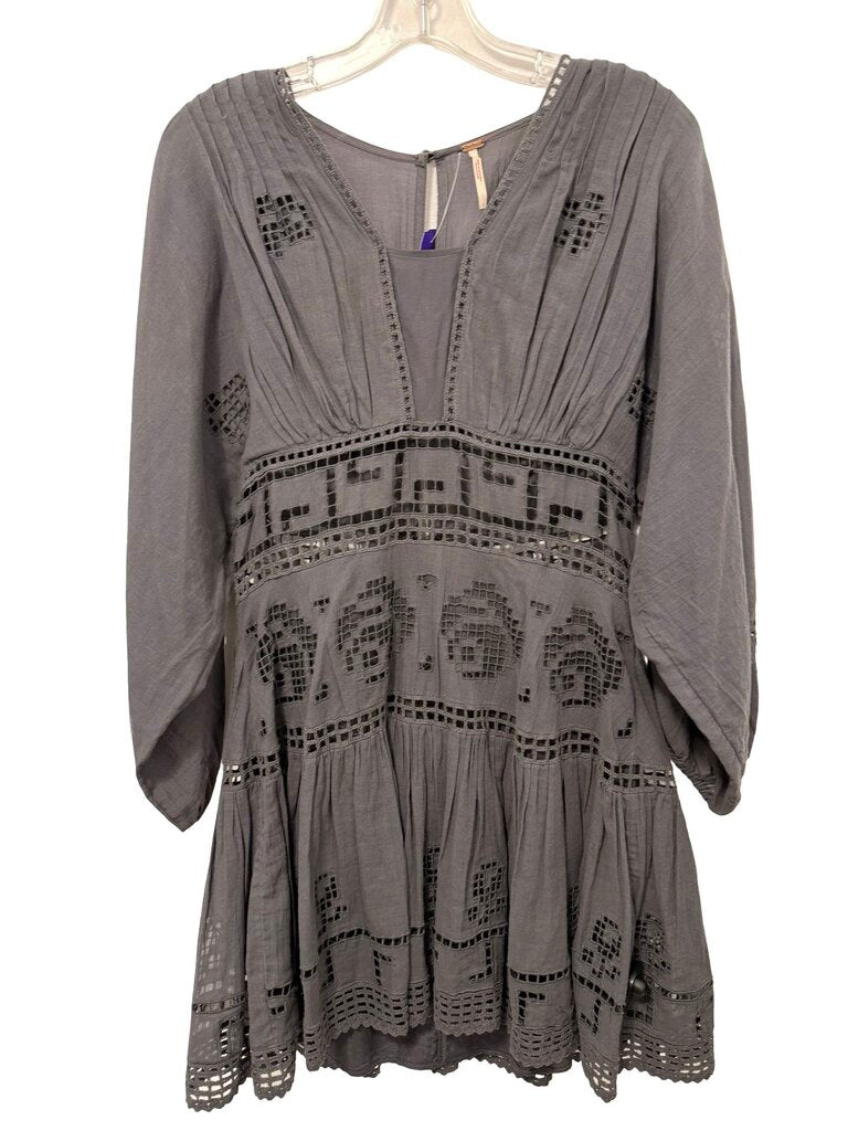 Eyelet Big Sleeve Mini