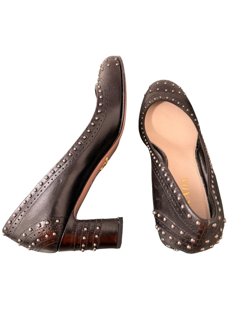Studded Round Toe Heel